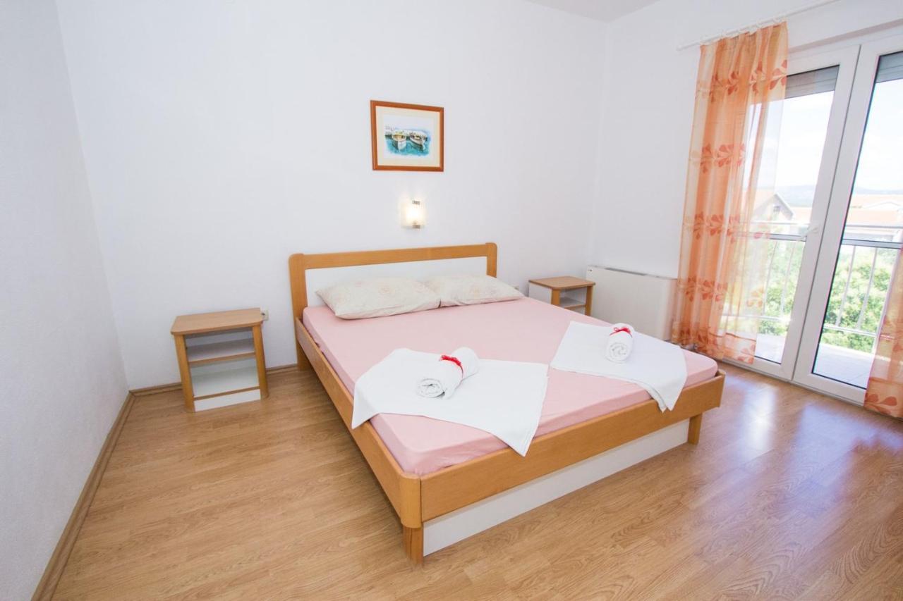 Apartments And Rooms Skalinada Murter Exterior foto